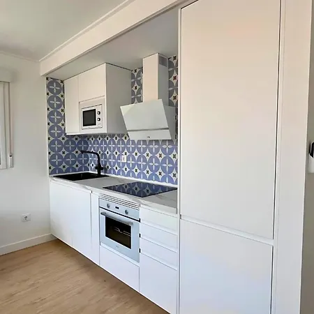 شقة Charming Flat 500 Metres From The Beaches *