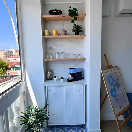 شقة Charming Flat 500 Metres From The Beaches *