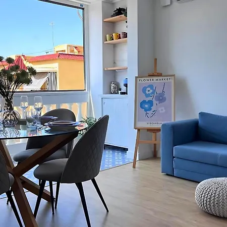 Charming Flat 500 Metres From The Beaches شقة سانتا بولا